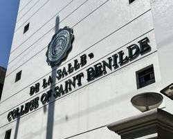 DE LA SALLE COLLEGE OF SAINT B